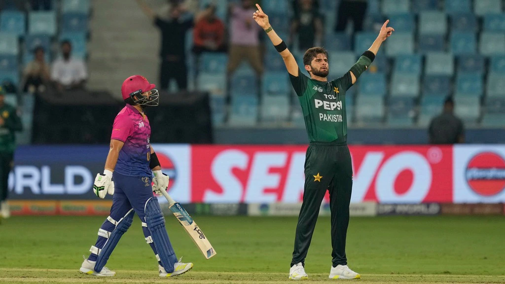 Pak vs UAE